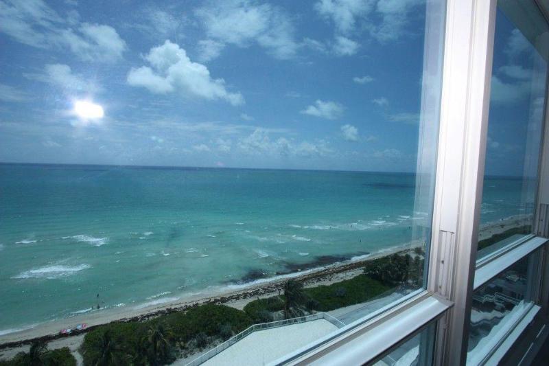Castle Beach Suites By Miarentals Miami Beach Extérieur photo